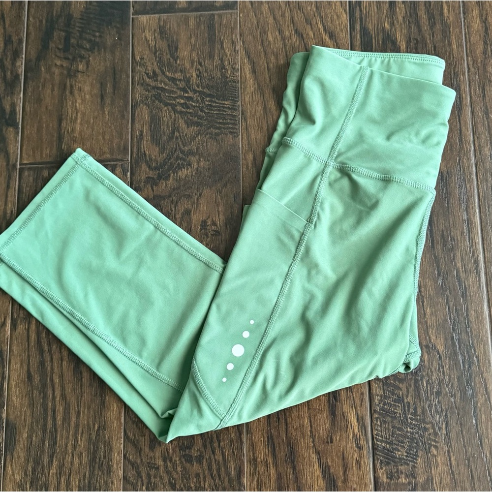 Xersion capri workout pants